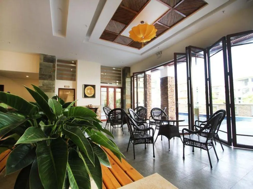 Mango Sea View Hotel Санья