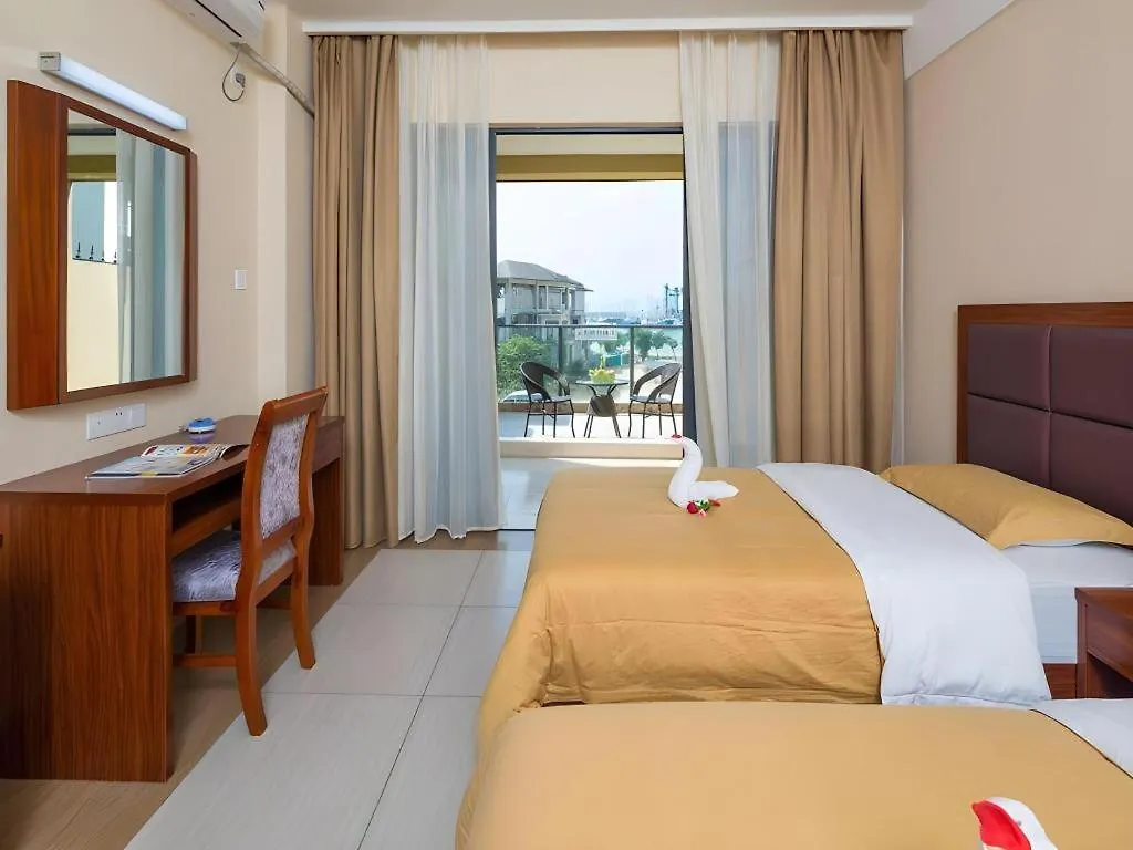 Mango Sea View Hotel Санья