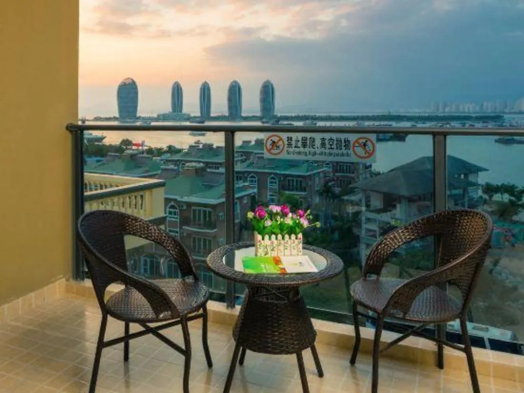 Mango Sea View Hotel Санья