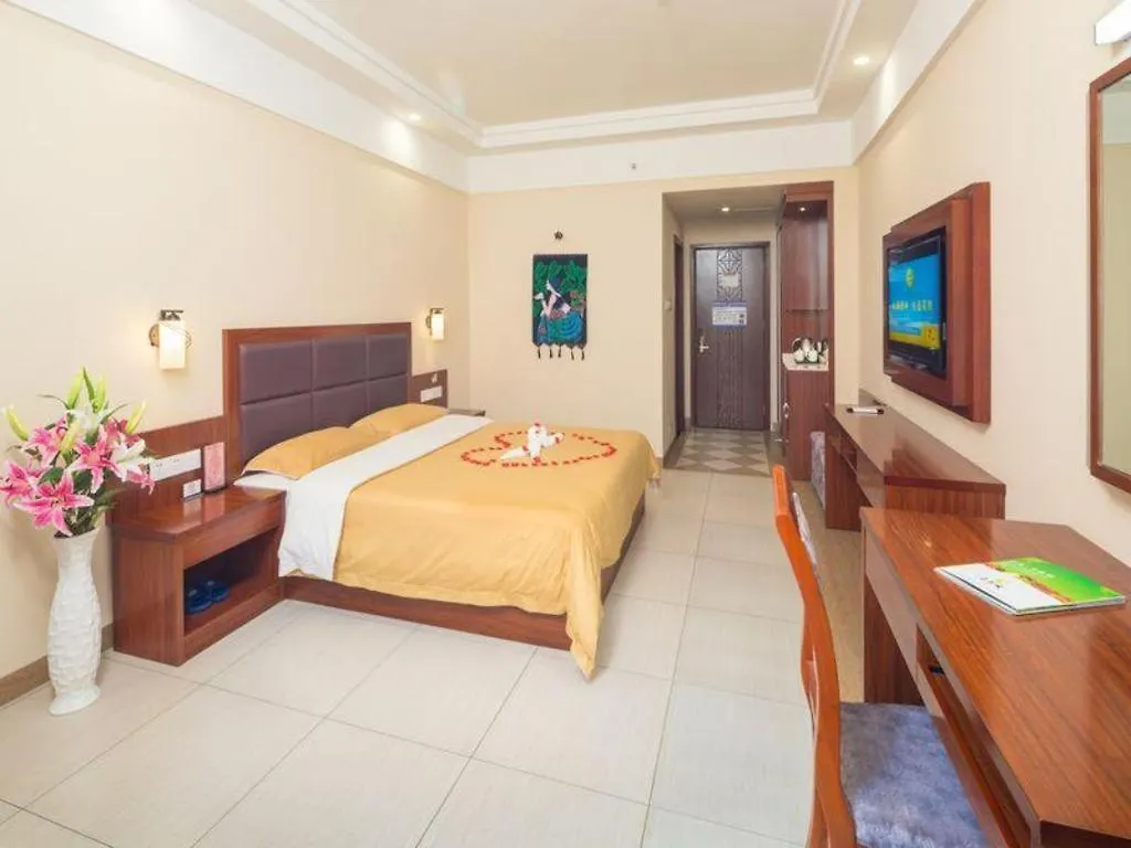 **  Mango Sea View Hotel Санья Китай
