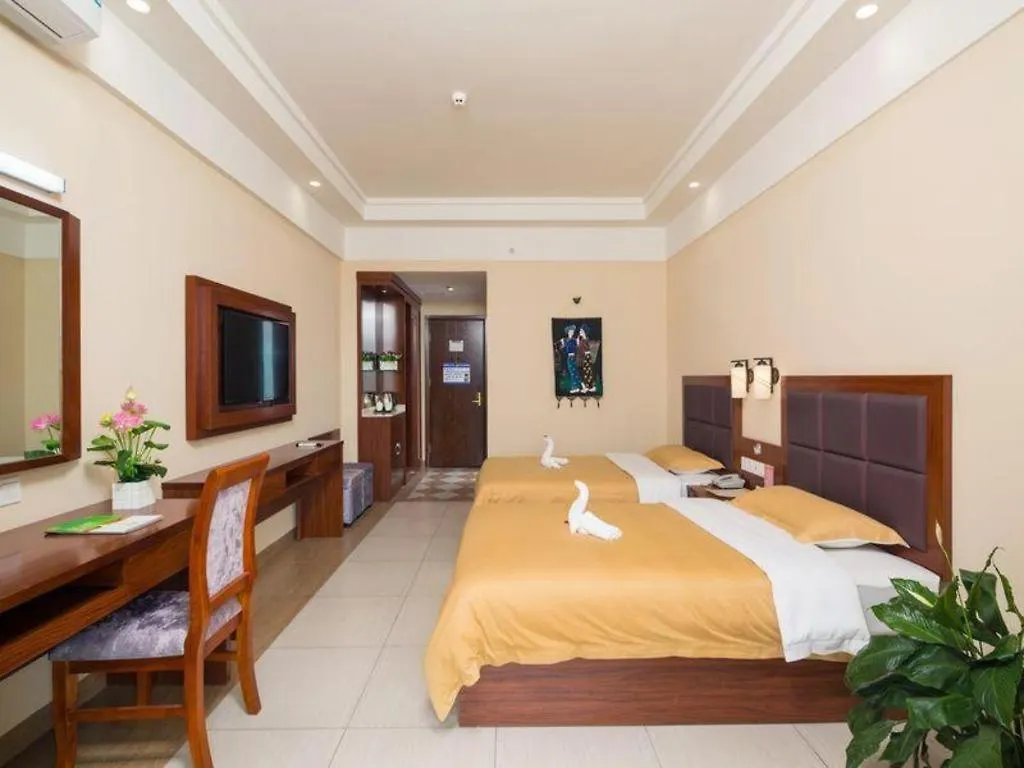 Mango Sea View Hotel Санья